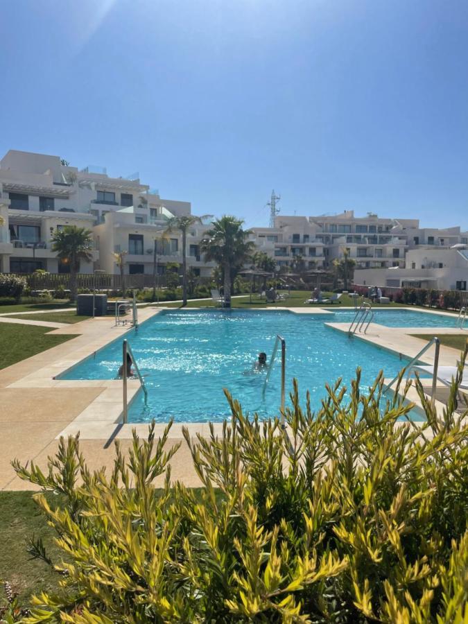 2-Bedroom-Apartment With A Terrace, Pool, Gym Малага Экстерьер фото