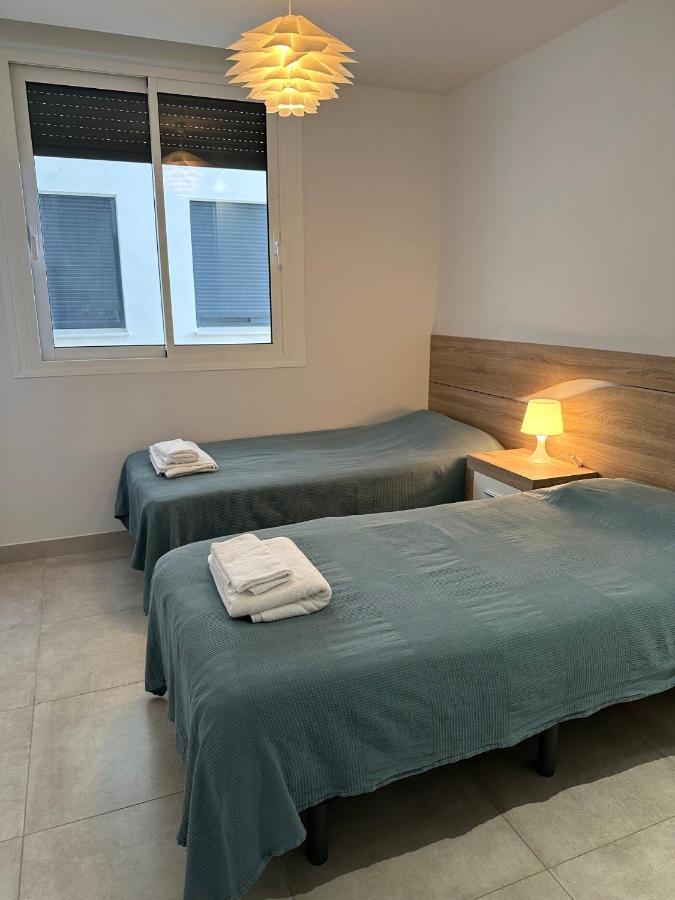 2-Bedroom-Apartment With A Terrace, Pool, Gym Малага Экстерьер фото